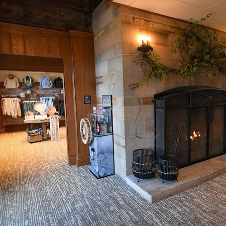 Spring Mill Inn Mitchell Exterior foto